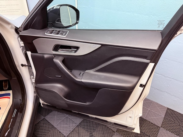 Used Jaguar F-Pace 2020 for sale - 76226798: Photo 25
