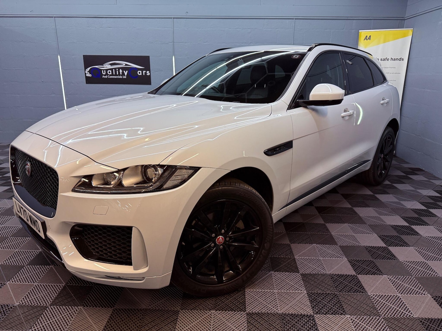 Used Jaguar F-Pace 2020 for sale - 76226798: Photo 4