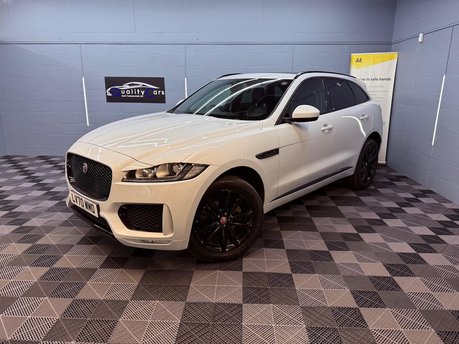 Used Jaguar F-Pace 2020 for sale - 76226798: Photo 6