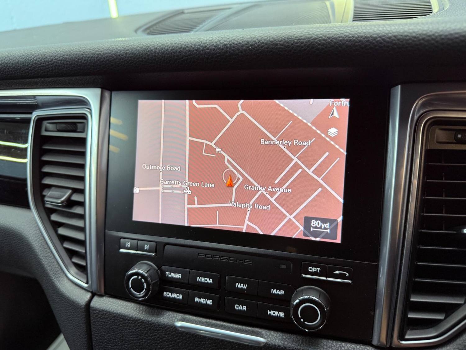 Used Porsche Macan 2016 for sale - 77202490: Photo 12