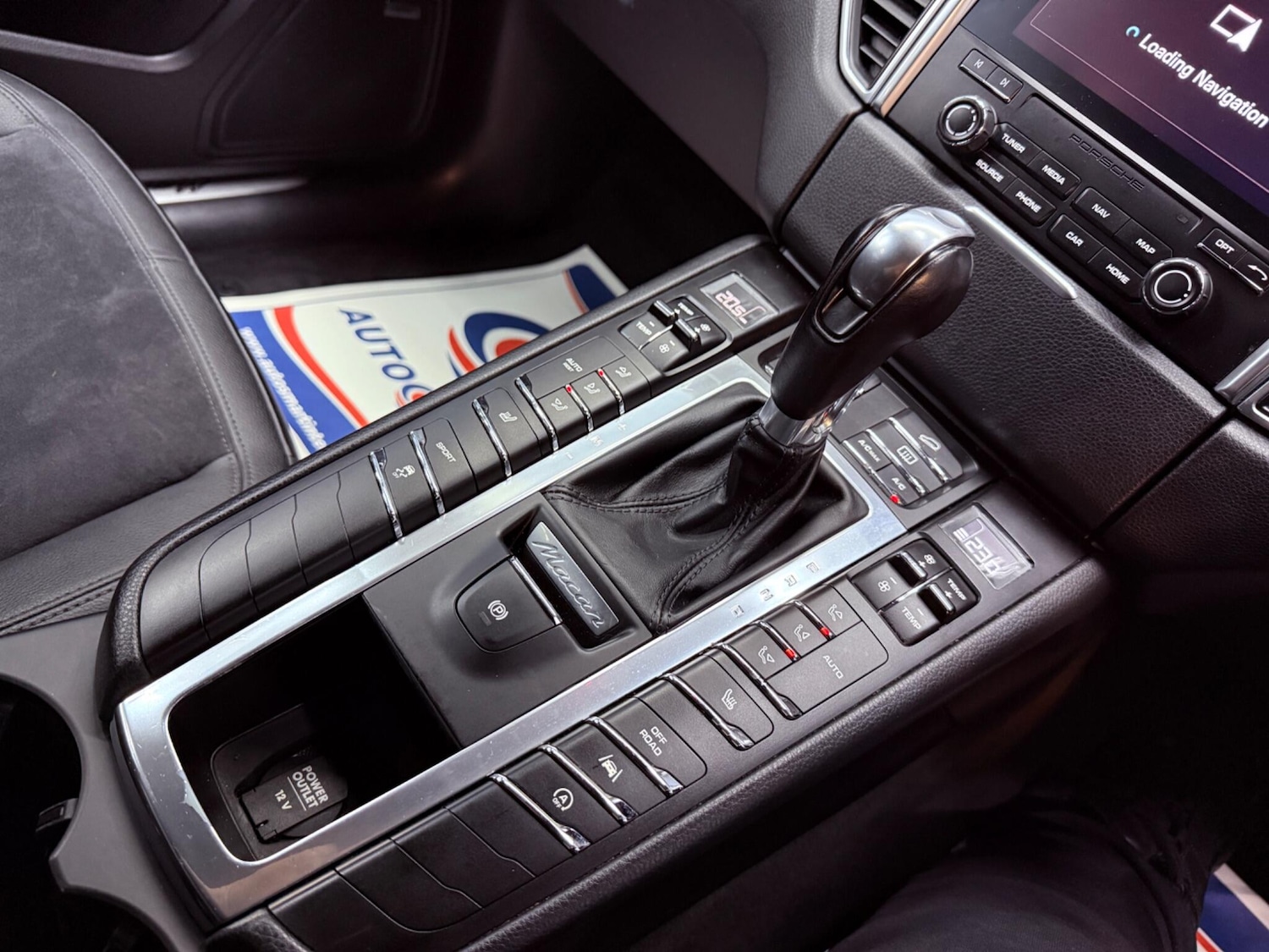 Used Porsche Macan 2016 for sale - 77202490: Photo 22