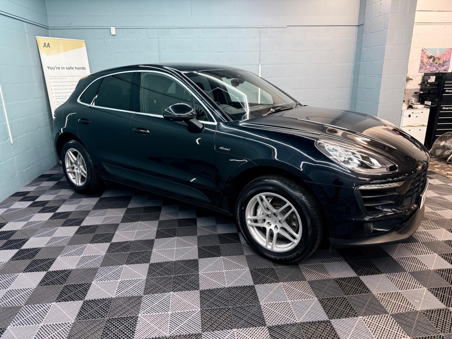 Used Porsche Macan 2016 for sale - 77202490: Photo 3