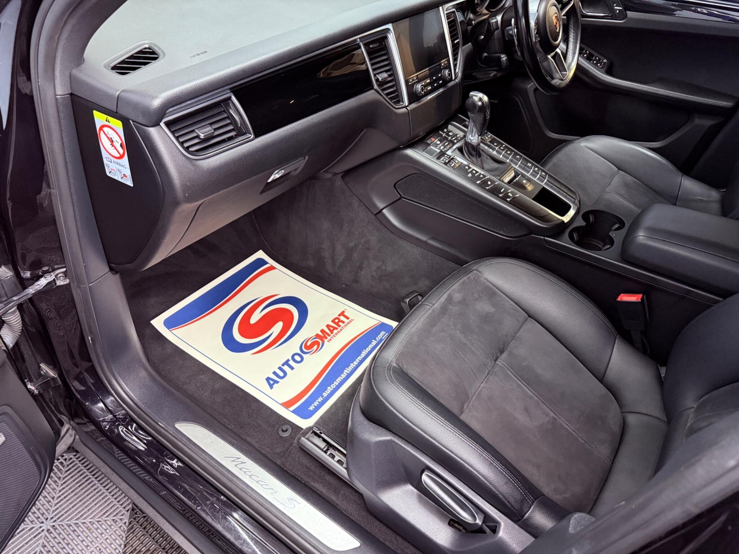 Used Porsche Macan 2016 for sale - 77202490: Photo 37