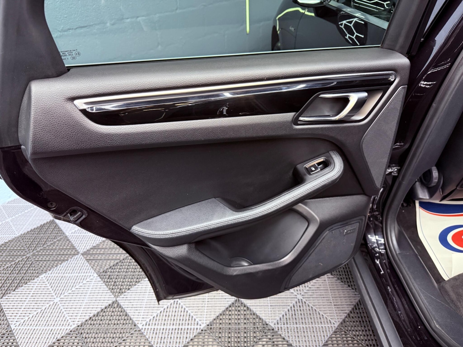 Used Porsche Macan 2016 for sale - 77202490: Photo 39