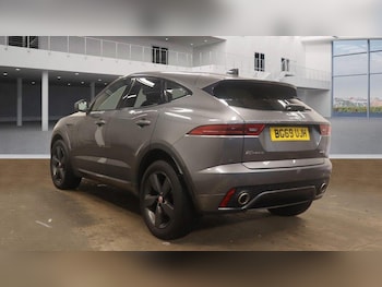 Used Jaguar E-Pace 2019 for sale - 76270491: Photo