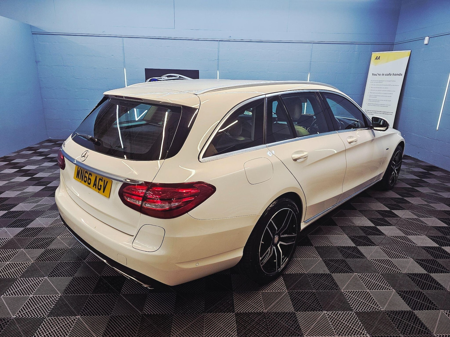 Used Mercedes-Benz C Class 2016 for sale - 77645848: Photo 13