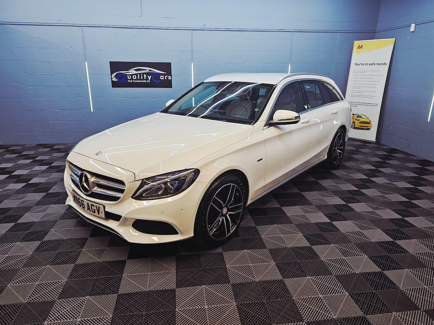 Used Mercedes-Benz C Class 2016 for sale - 77645848: Photo 8