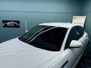 Used Jaguar E-Pace 2019 for sale - 78740863: Photo