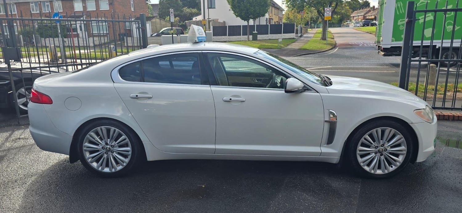 Used Jaguar XF 2010 for sale - 75905451: Photo 4