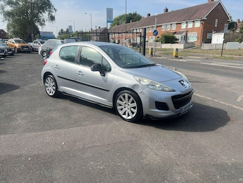 Used Peugeot 207 2010 for sale - 76484737: Photo