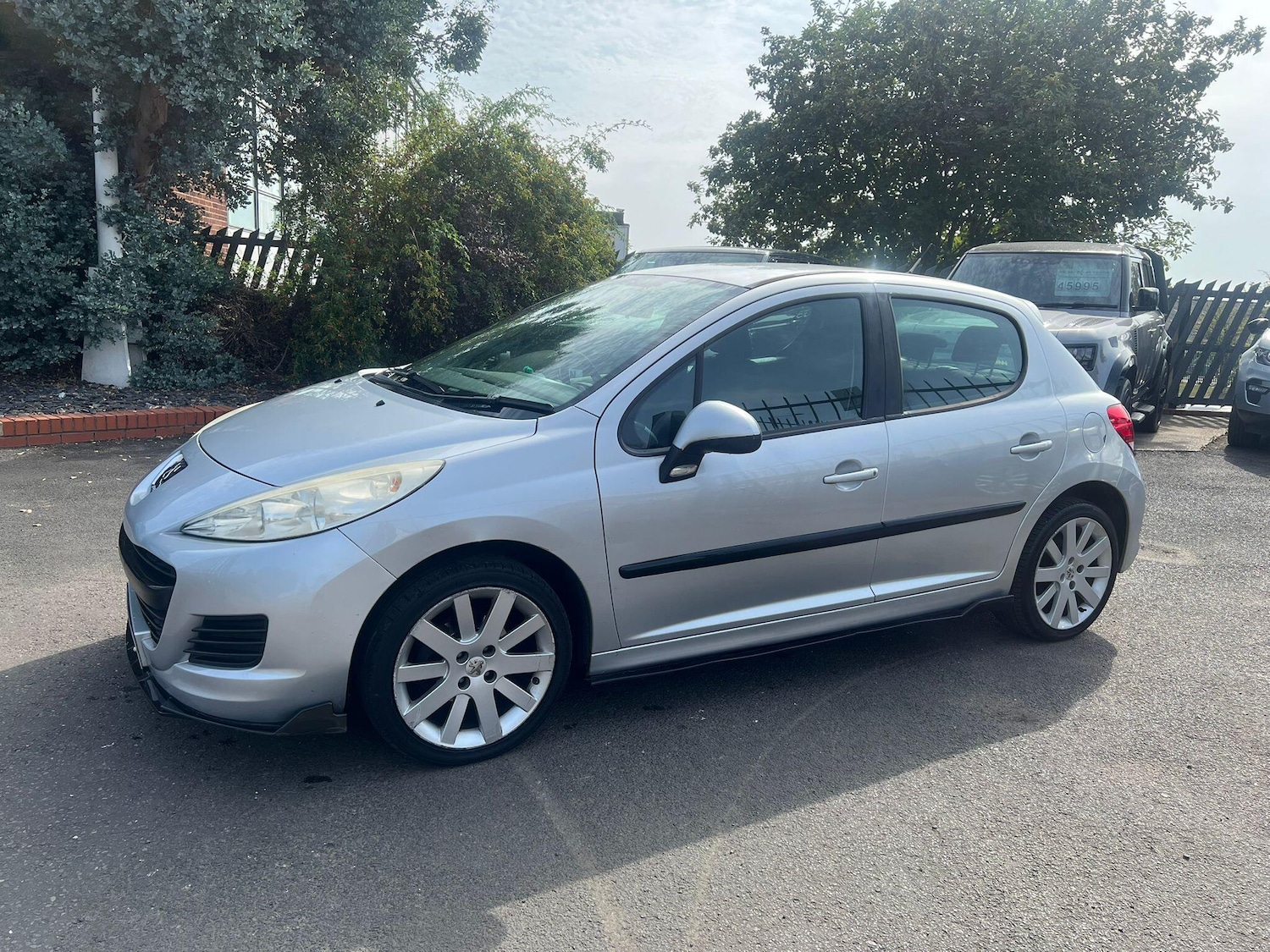Used Peugeot 207 2010 for sale - 76484737: Photo 5