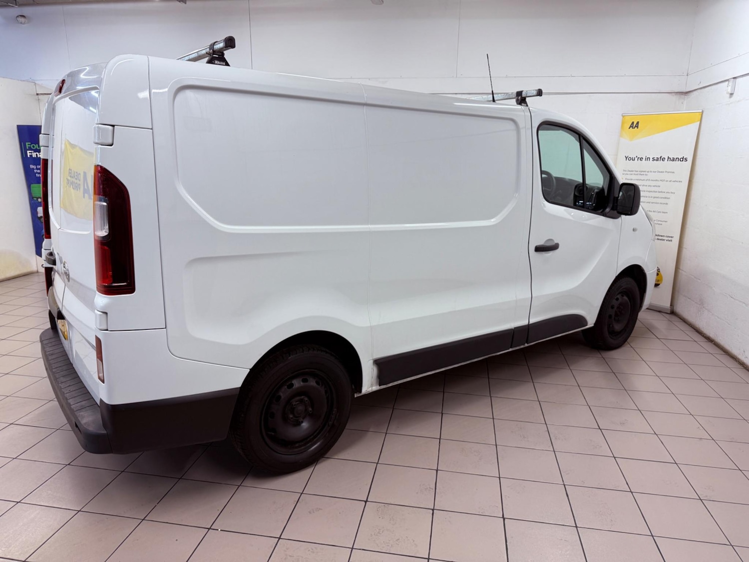 Used Nissan NV300 2019 for sale - 76573597: Photo 30