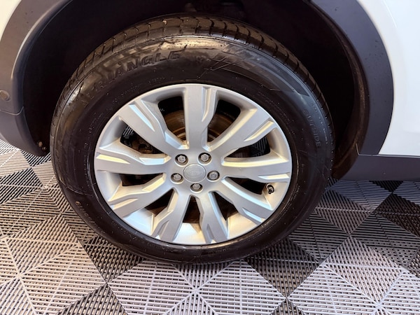 Used Land Rover Discovery Sport 2017 for sale - 76167509: Photo 28