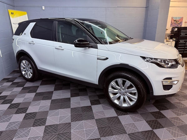 Used Land Rover Discovery Sport 2017 for sale - 76167509: Photo 2
