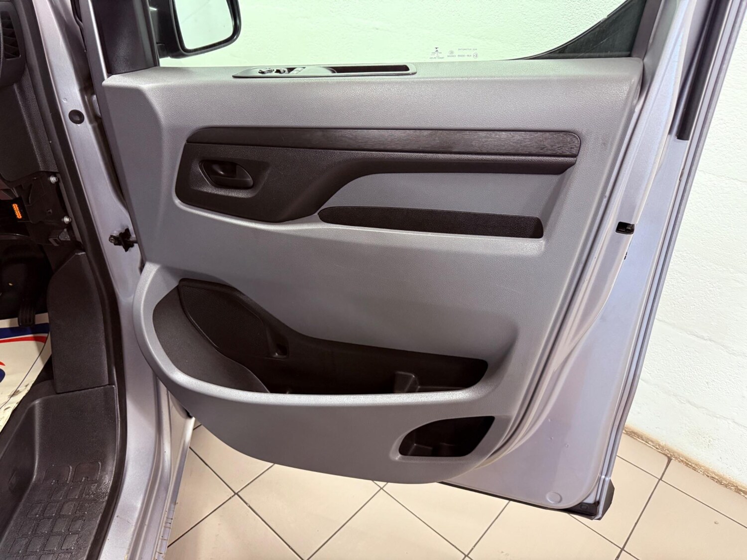 Vehicle 29
