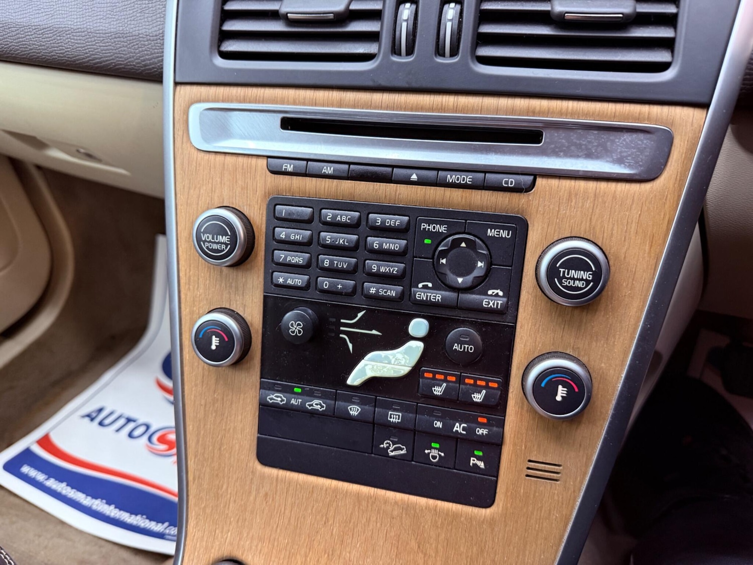 Used Volvo XC60 2009 for sale - 77738365: Photo 10