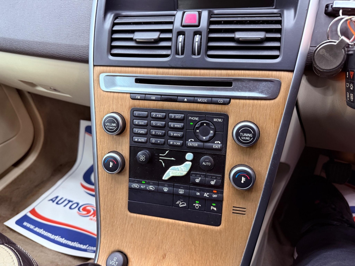 Used Volvo XC60 2009 for sale - 77738365: Photo 14