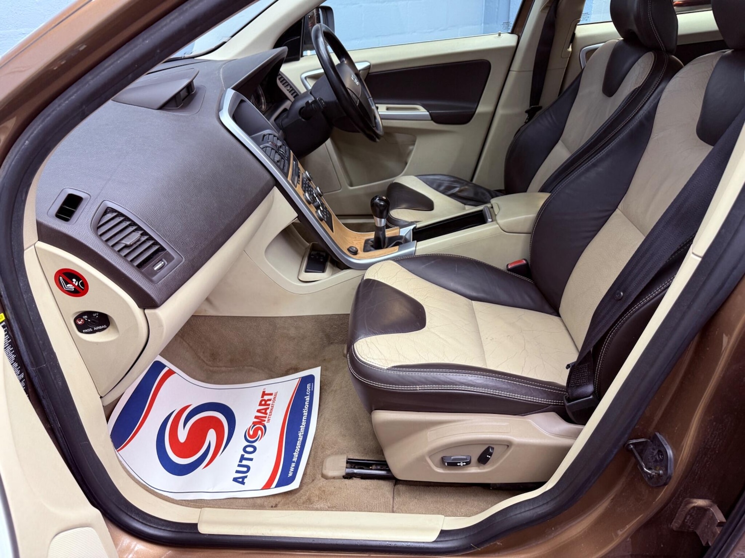 Used Volvo XC60 2009 for sale - 77738365: Photo 24