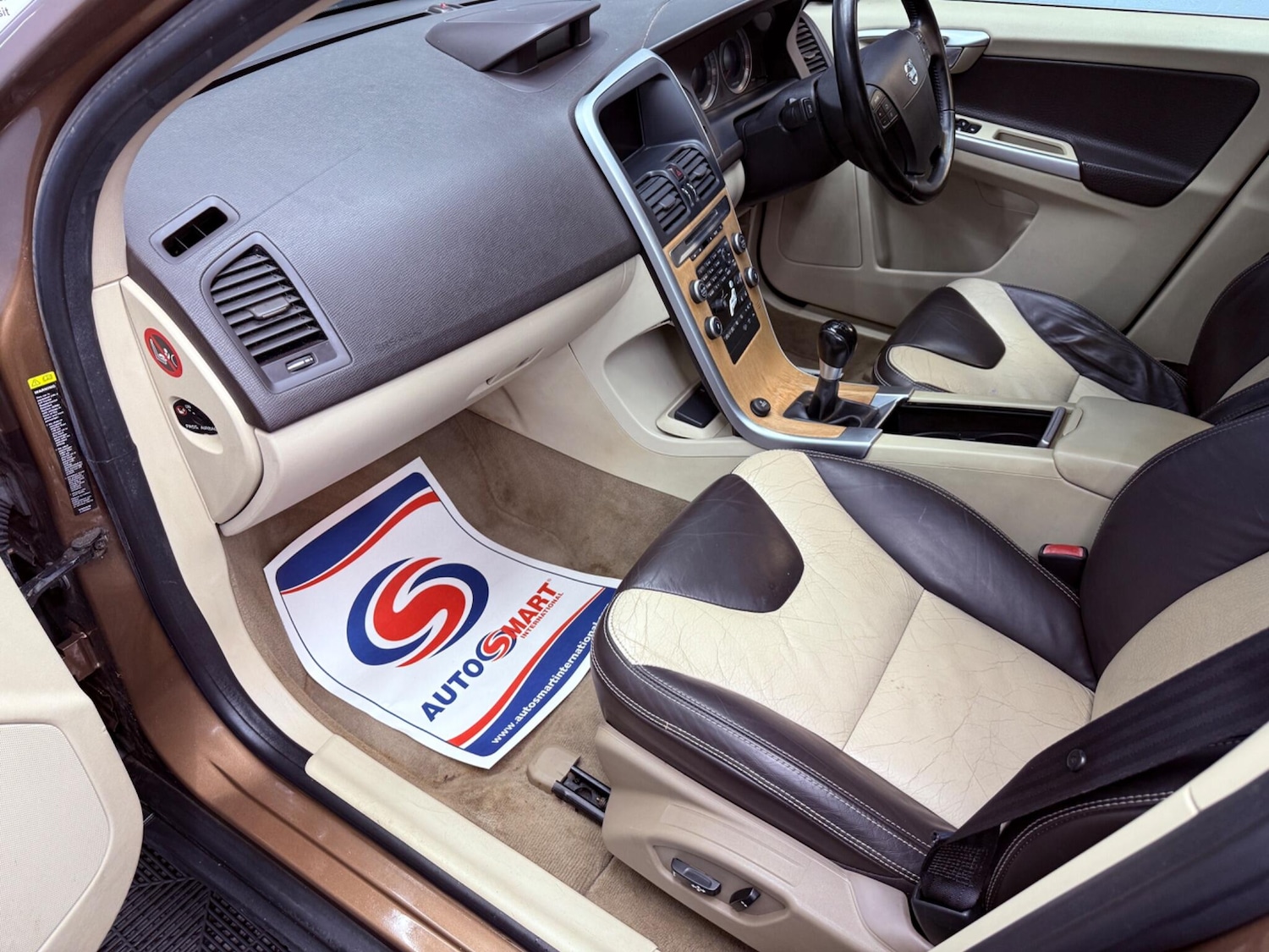 Used Volvo XC60 2009 for sale - 77738365: Photo 25