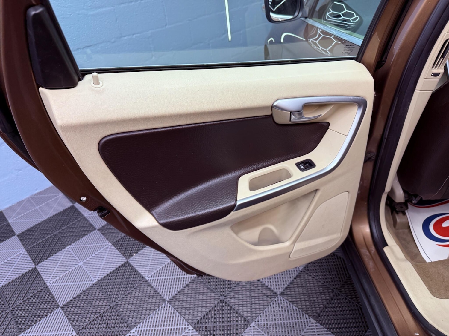 Used Volvo XC60 2009 for sale - 77738365: Photo 26