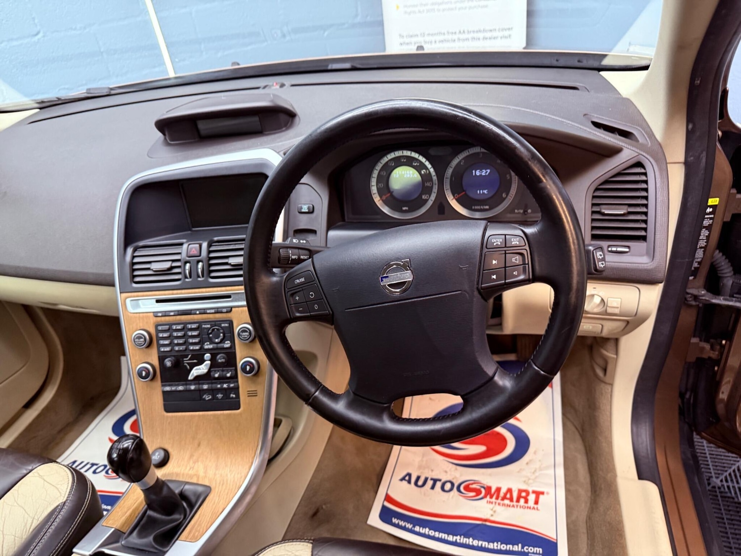 Used Volvo XC60 2009 for sale - 77738365: Photo 43