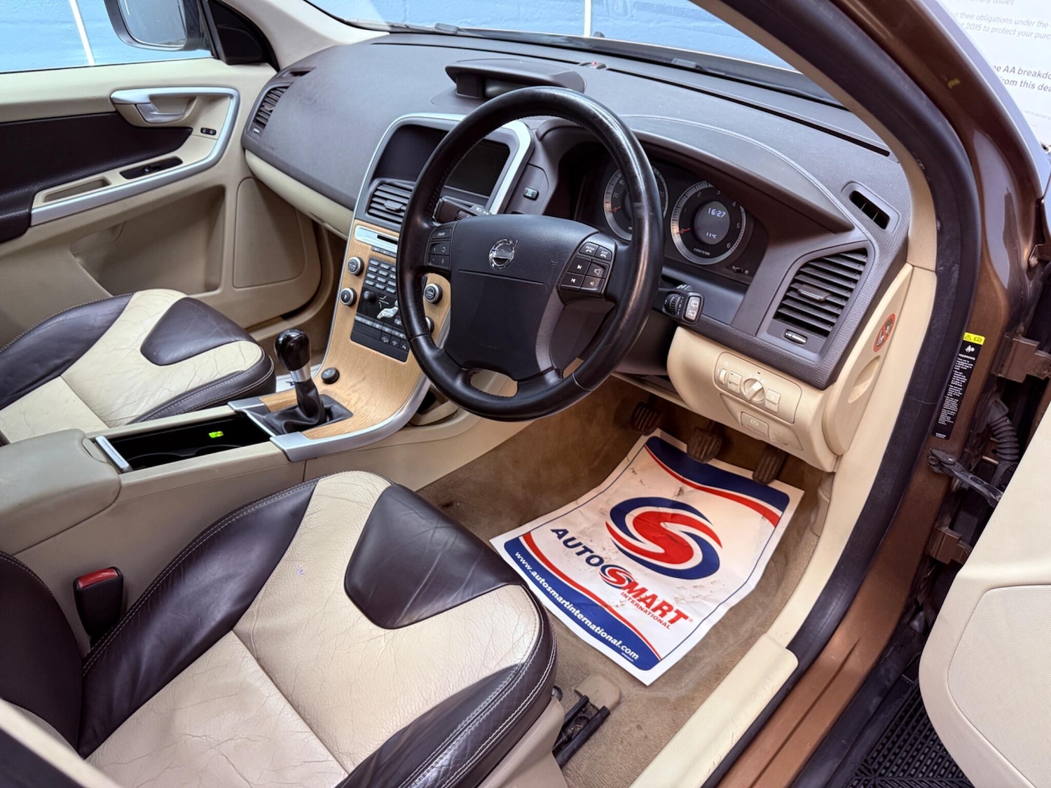 Used Volvo XC60 2009 for sale - 77738365: Photo 44