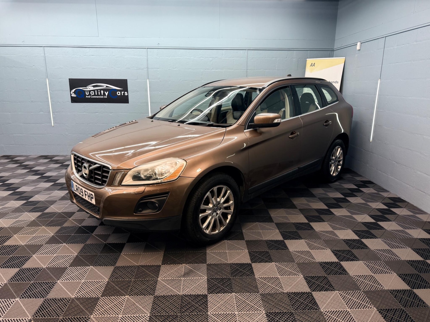 Used Volvo XC60 2009 for sale - 77738365: Photo 6