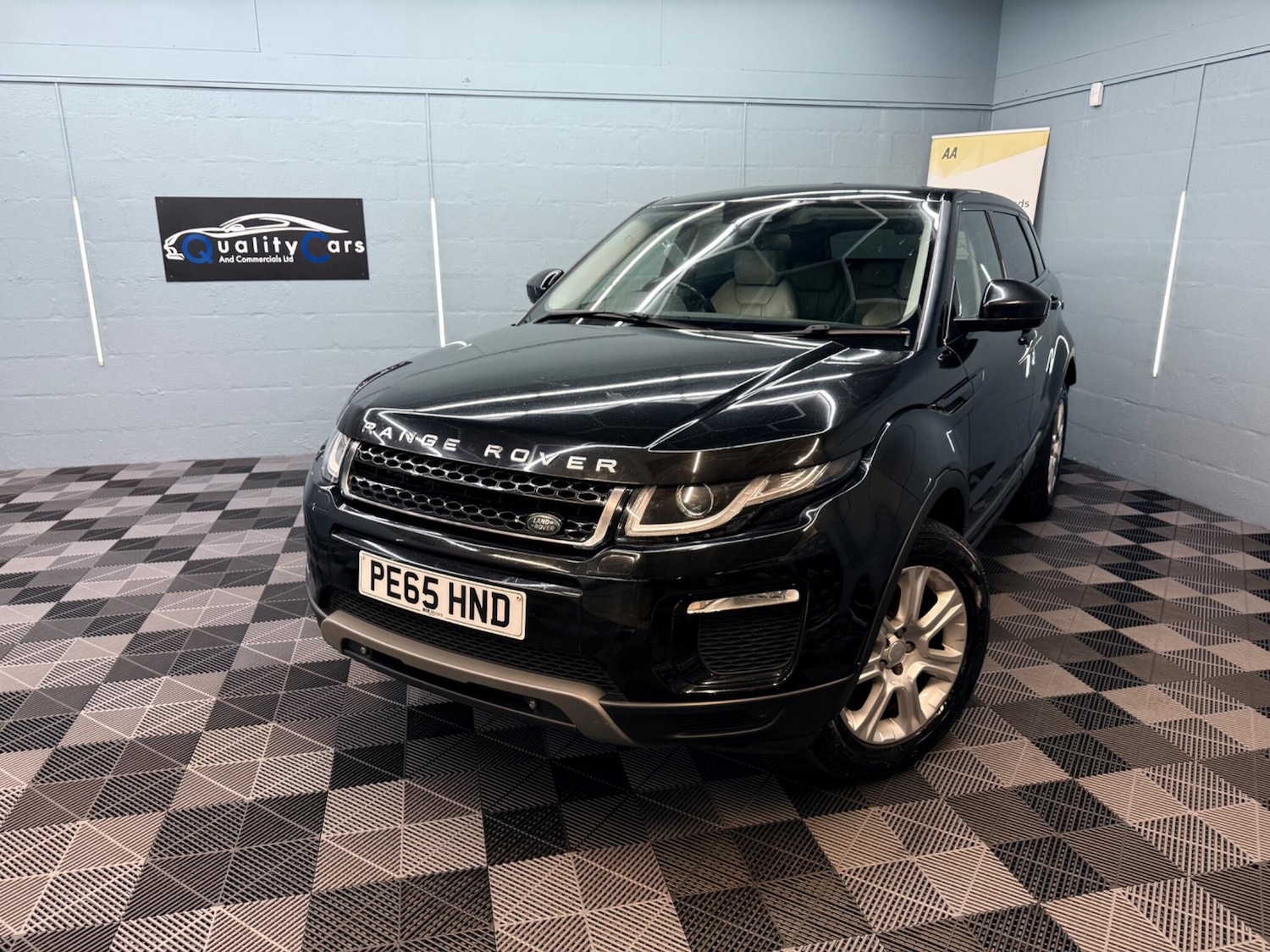 Used Land Rover Range Rover Evoque 2015 for sale - 78019612: Photo 2