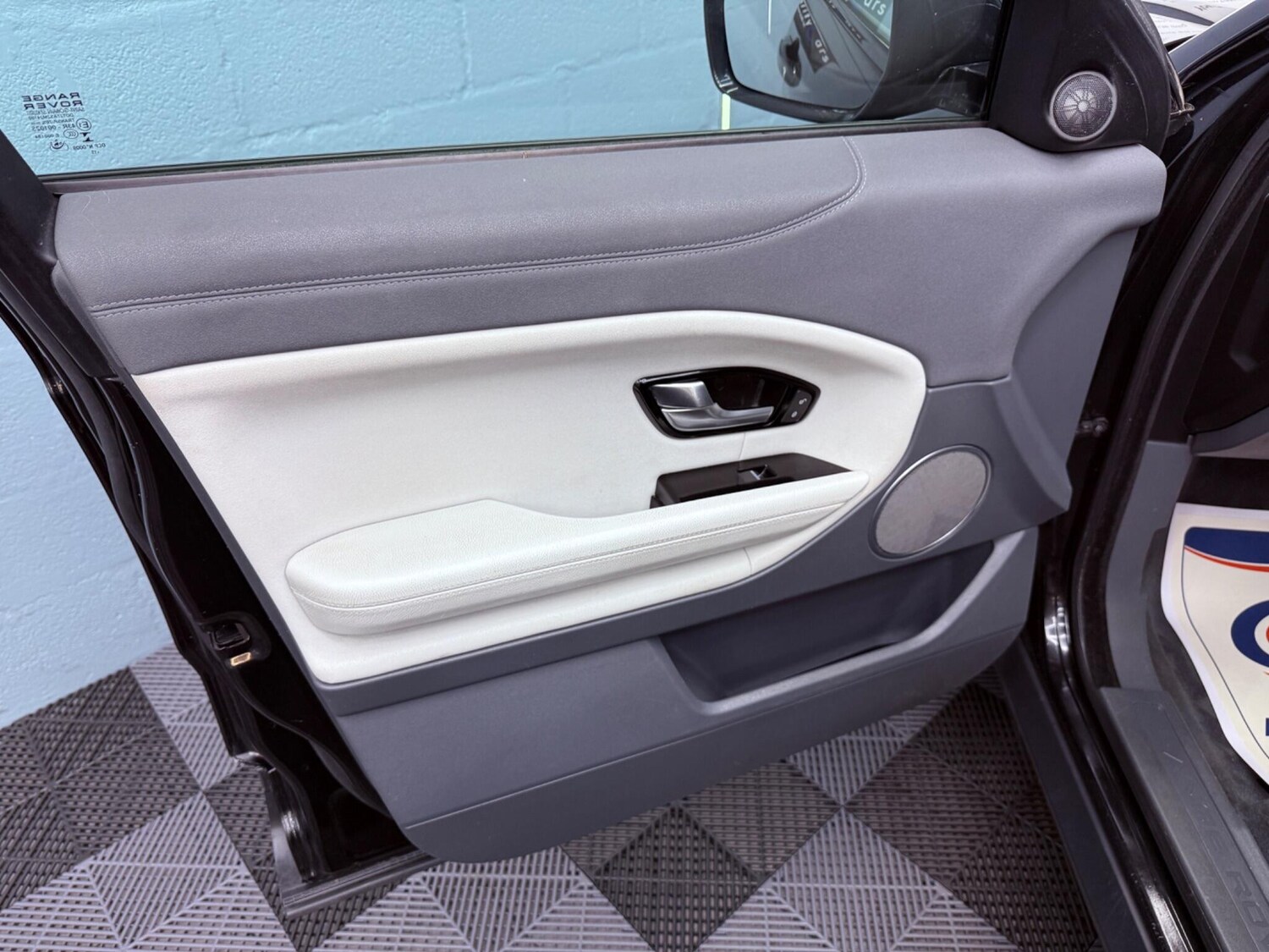 Used Land Rover Range Rover Evoque 2015 for sale - 78019612: Photo 24