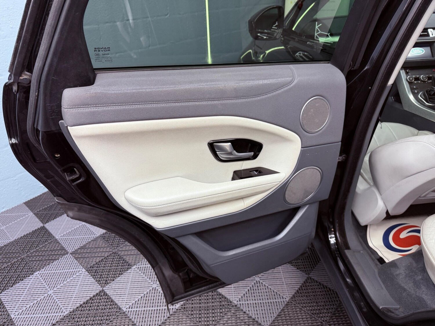 Used Land Rover Range Rover Evoque 2015 for sale - 78019612: Photo 31