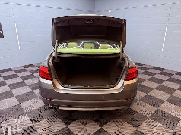 Used BMW 5 Series 2010 for sale - 76109874: Photo 30