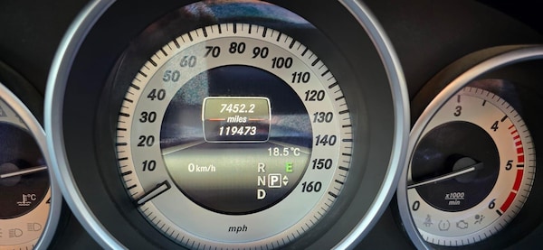 Used Mercedes-Benz E-Class 2015 for sale - 75477792: Photo 15