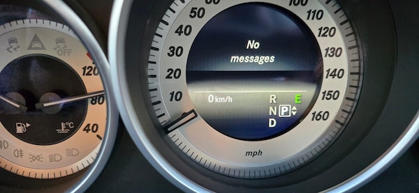 Used Mercedes-Benz E-Class 2015 for sale - 75477792: Photo 16