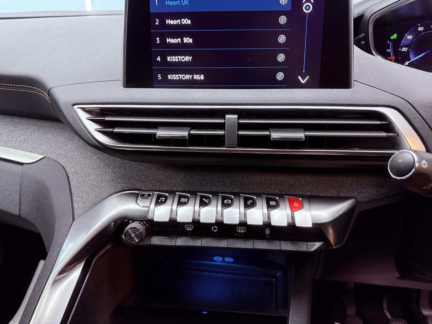 Used Peugeot 3008 2019 for sale - 76123134: Photo 38