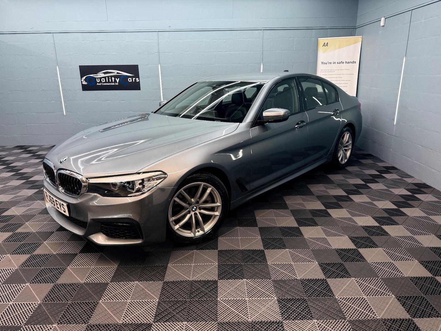 Used BMW 5 Series 2019 for sale - 76991168: Photo 2