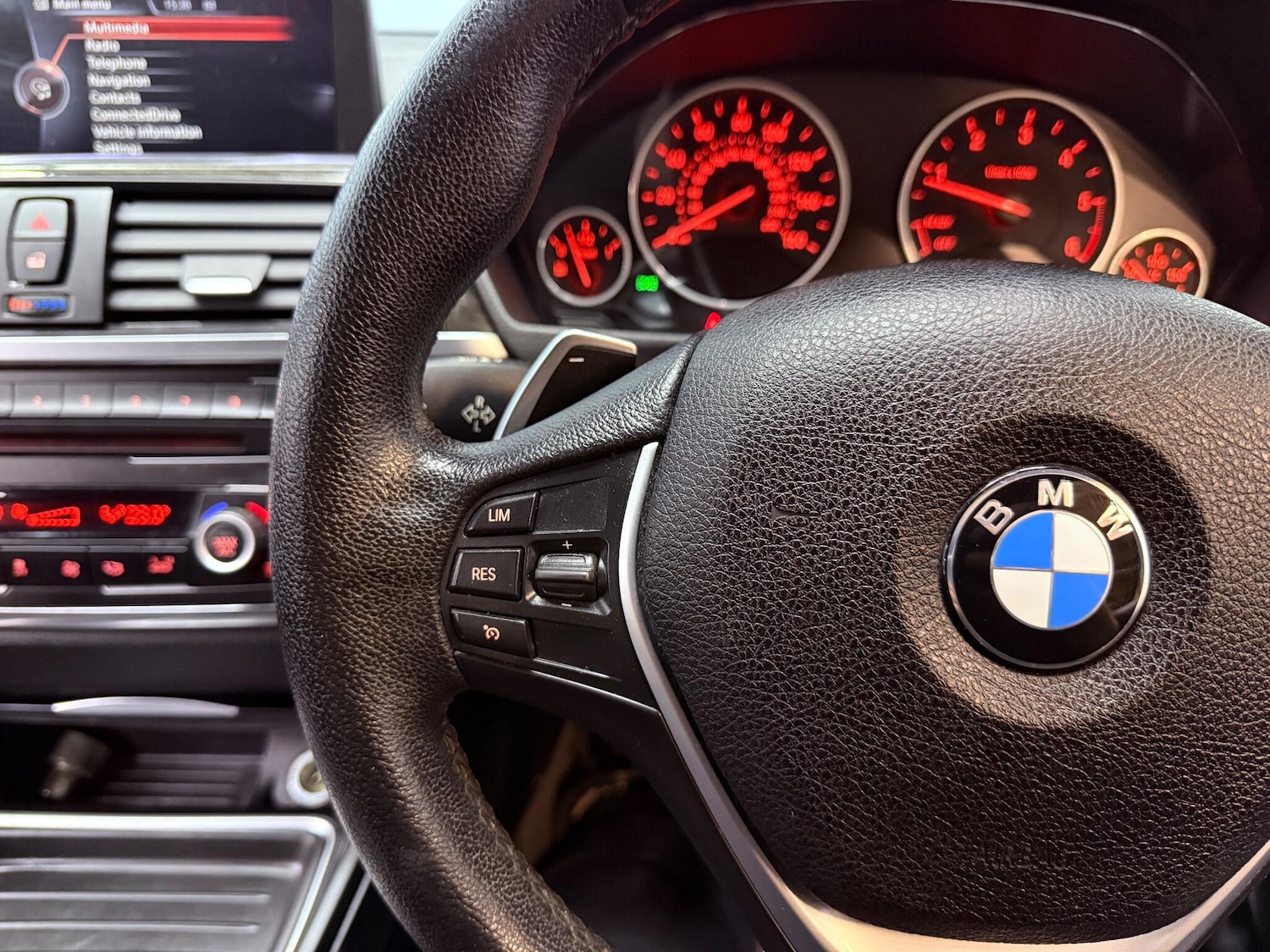 Used BMW 3 Series 2014 for sale - 76592514: Photo 20