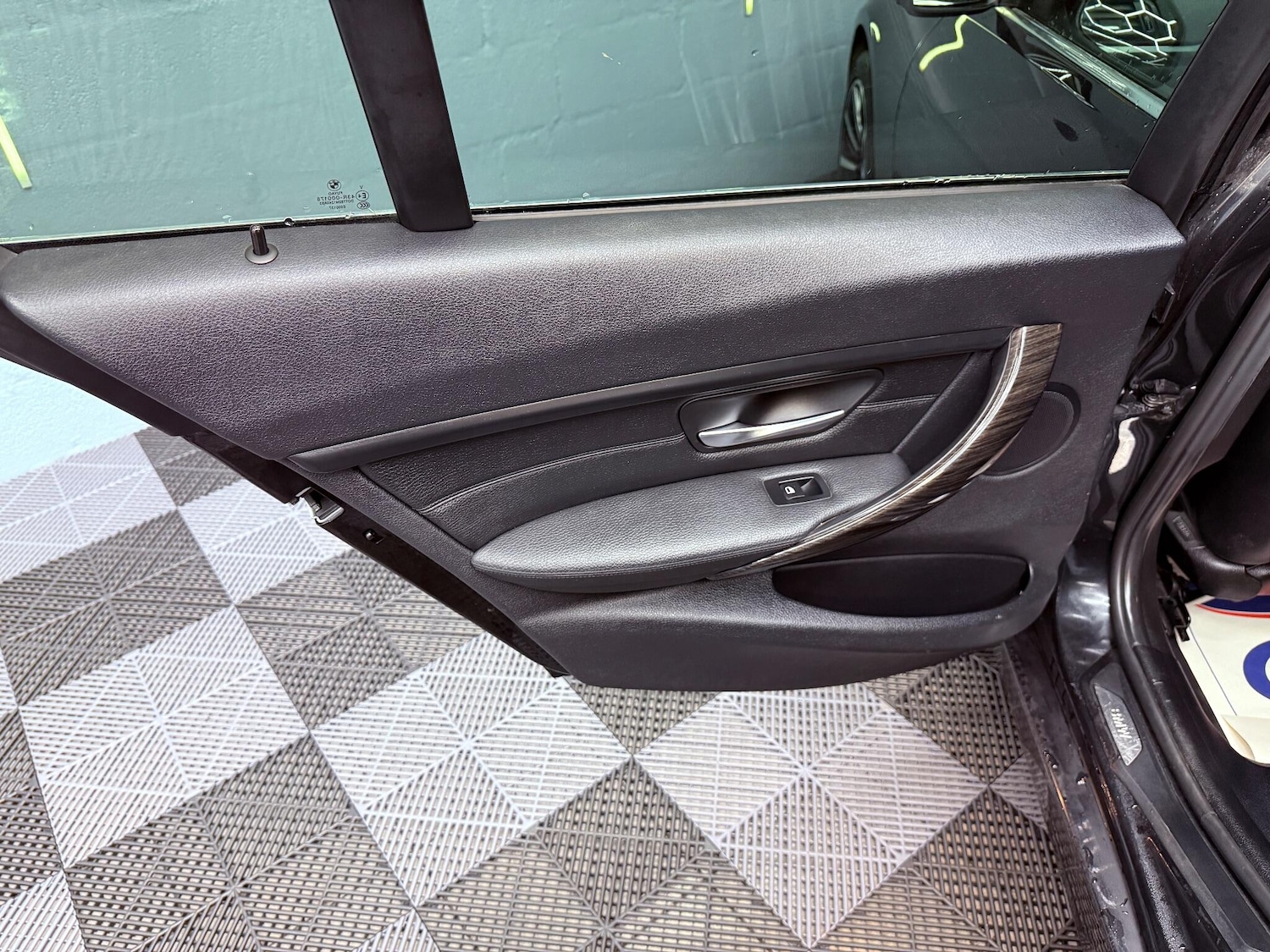 Used BMW 3 Series 2014 for sale - 76592514: Photo 30