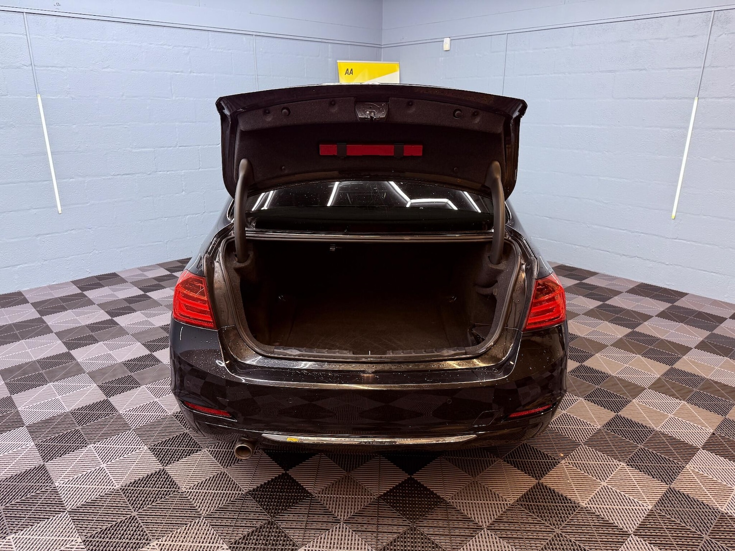 Used BMW 3 Series 2014 for sale - 76592514: Photo 35