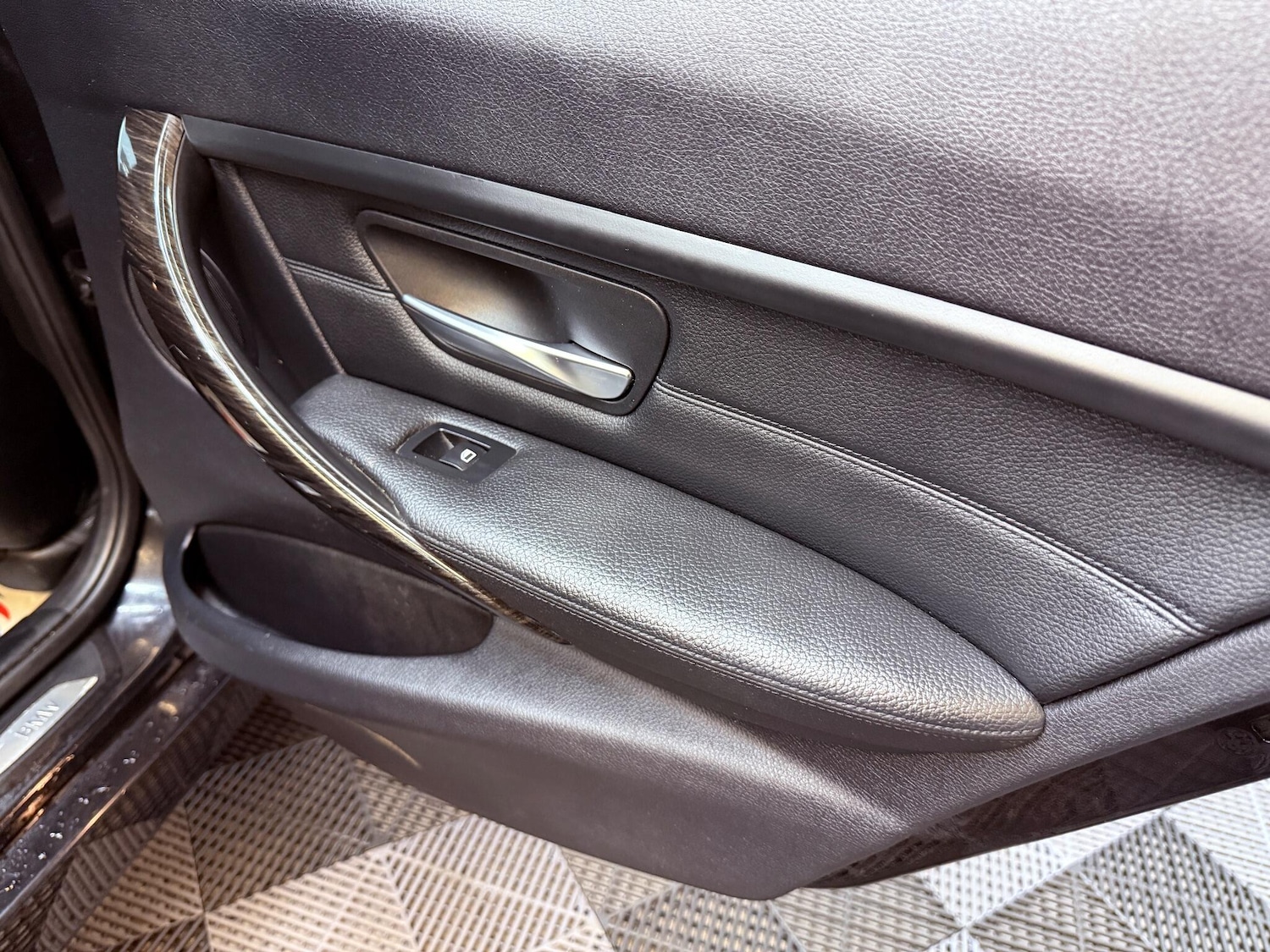 Used BMW 3 Series 2014 for sale - 76592514: Photo 38