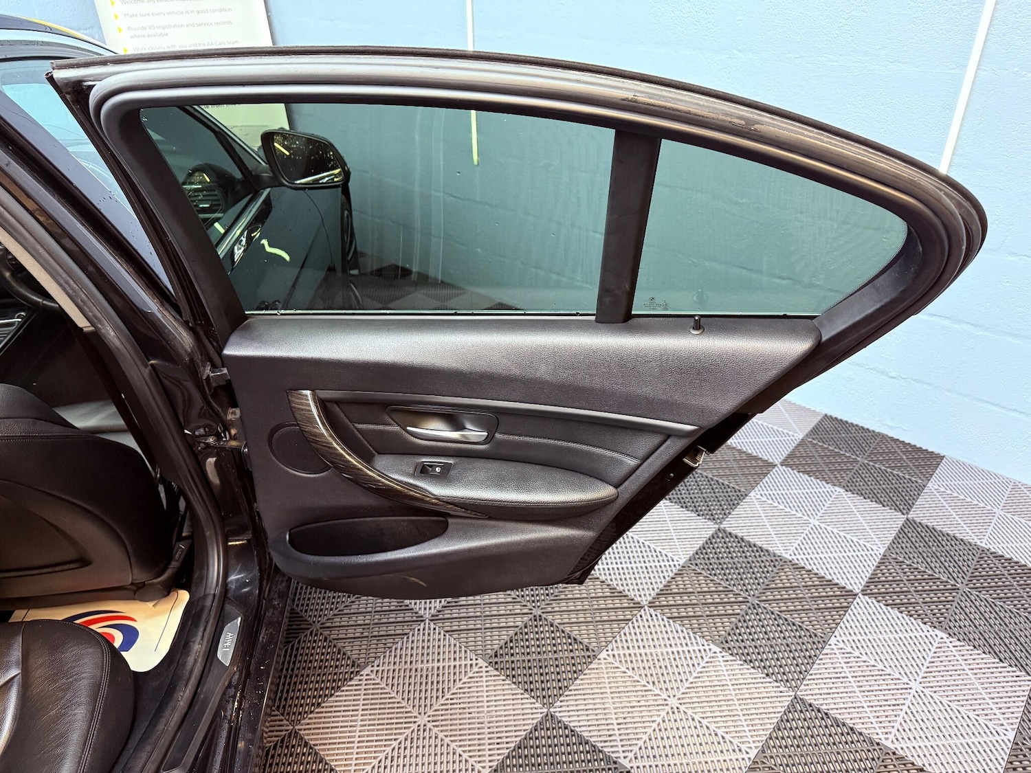 Used BMW 3 Series 2014 for sale - 76592514: Photo 40