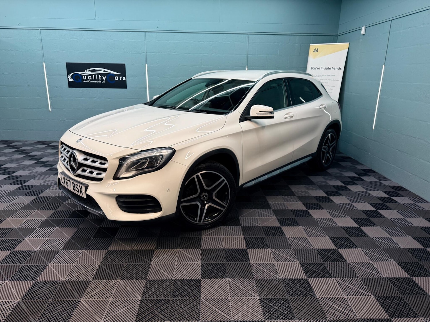 Used Mercedes-Benz GLA 2017 for sale - 77387705: Photo 2