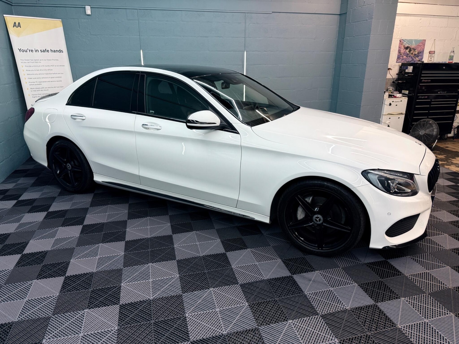 Used Mercedes-Benz C Class for sale - 77808882: Photo 4