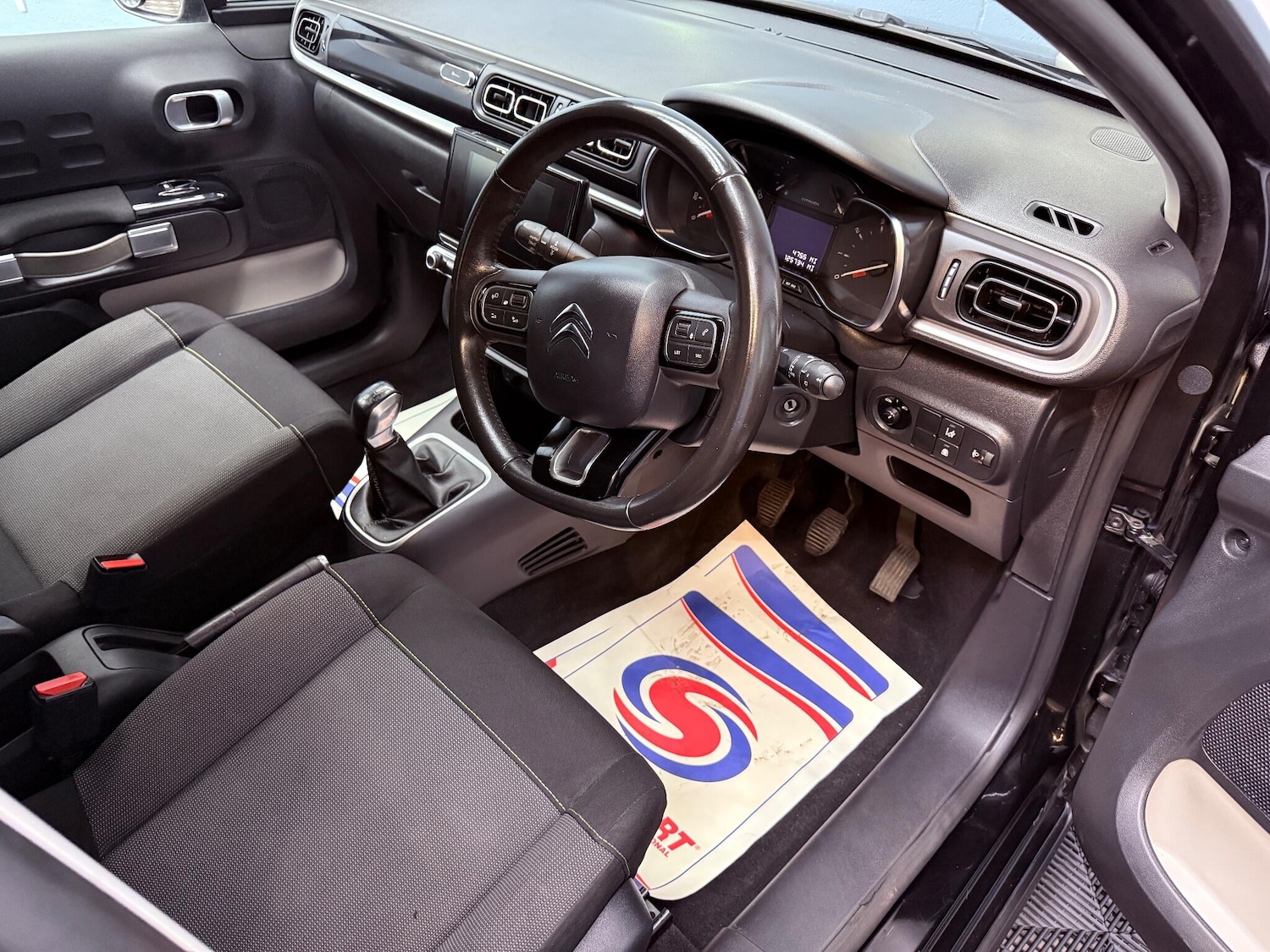 Used Citroen C3 2018 for sale - 76360307: Photo 14