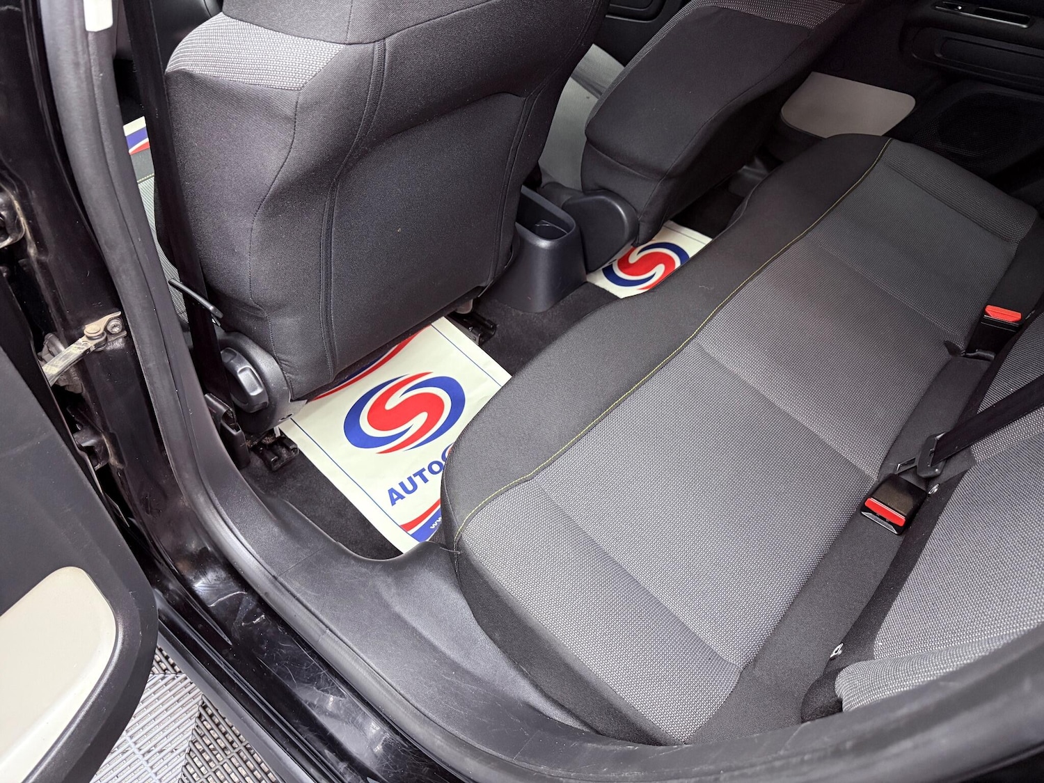 Used Citroen C3 2018 for sale - 76360307: Photo 16