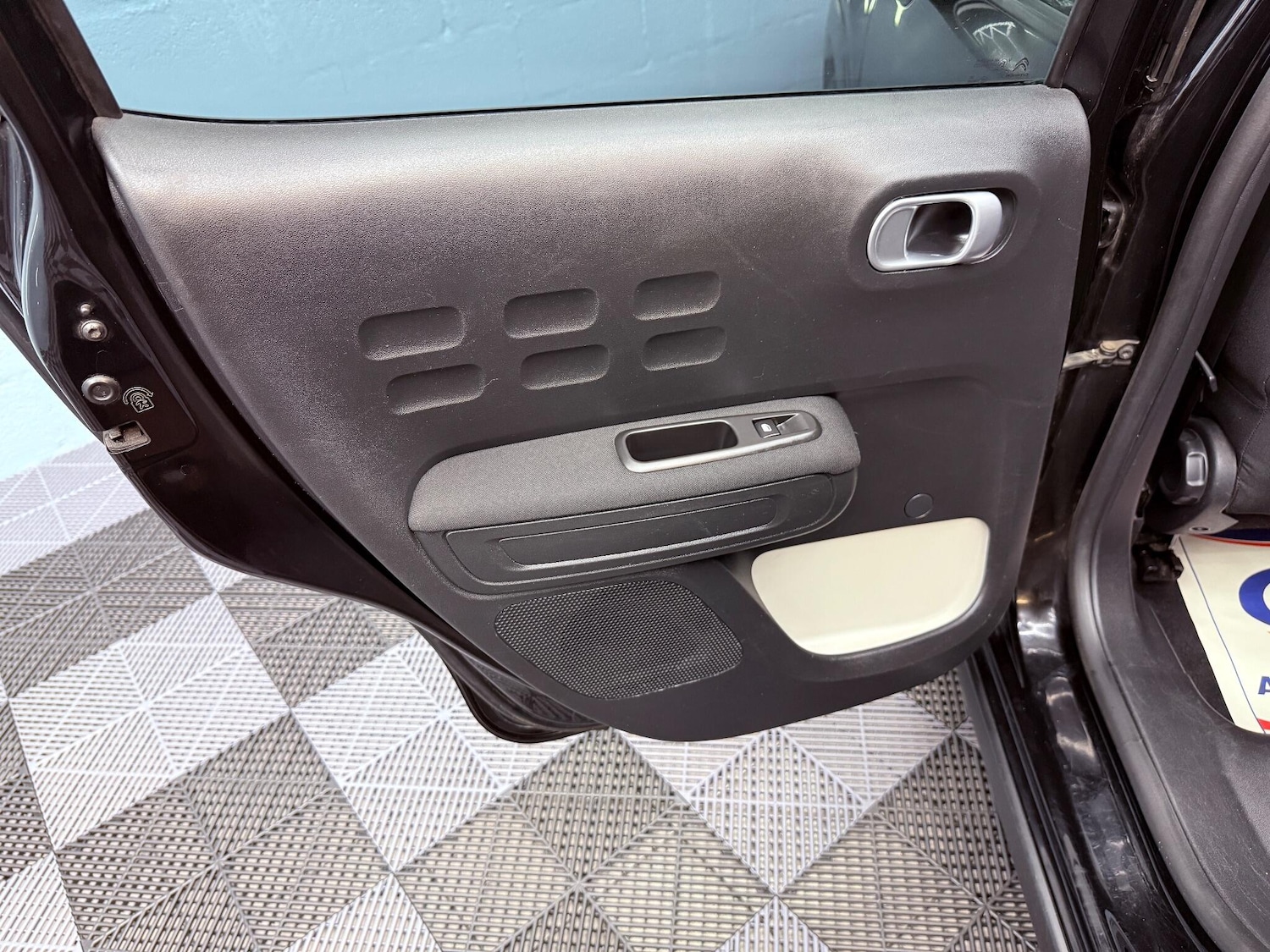 Used Citroen C3 2018 for sale - 76360307: Photo 19