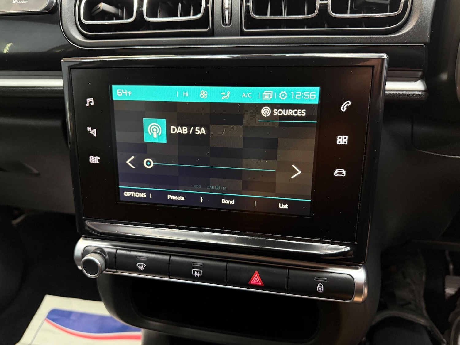 Used Citroen C3 2018 for sale - 76360307: Photo 27