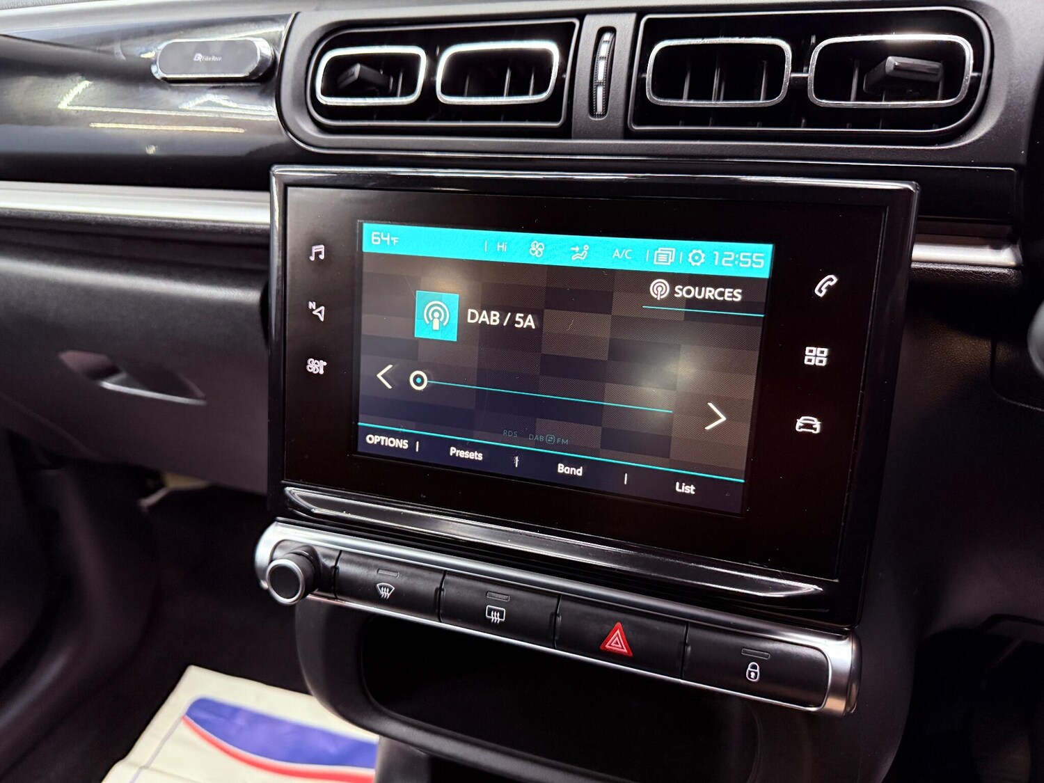 Used Citroen C3 2018 for sale - 76360307: Photo 28