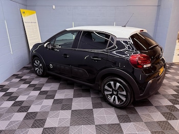 Used Citroen C3 2018 for sale - 76360307: Photo