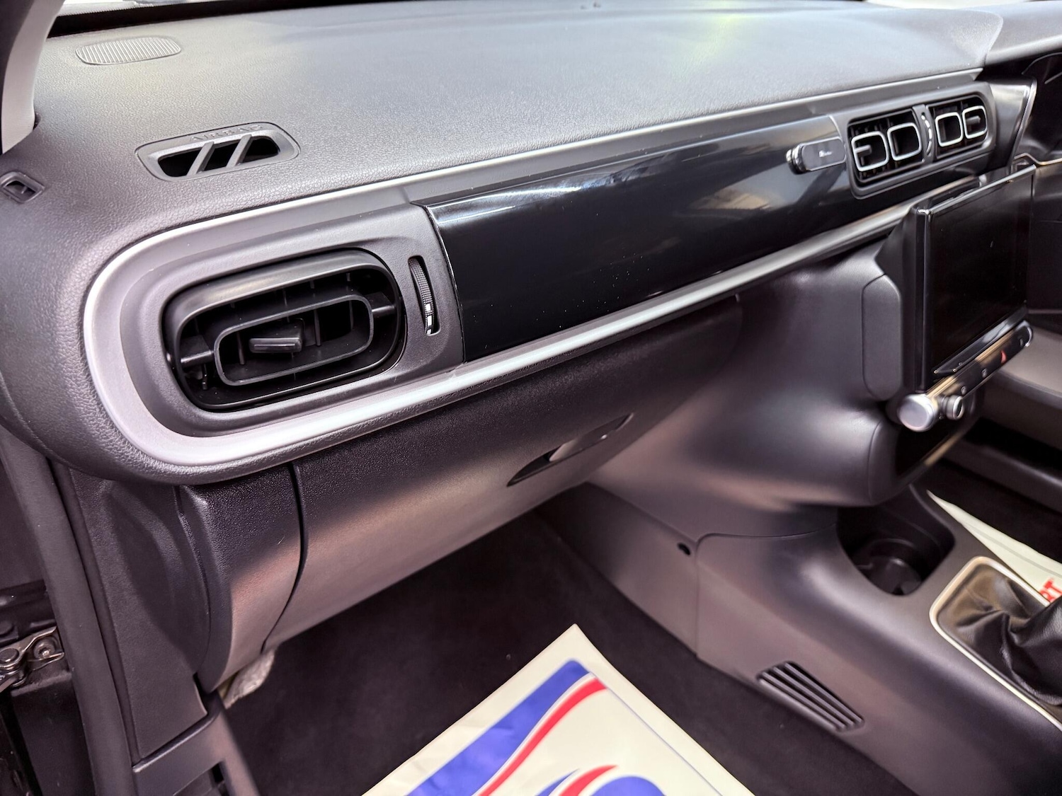 Used Citroen C3 2018 for sale - 76360307: Photo 43