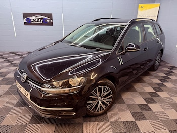 Volkswagen - Golf
